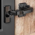 Balama Neagra cu capace metalice